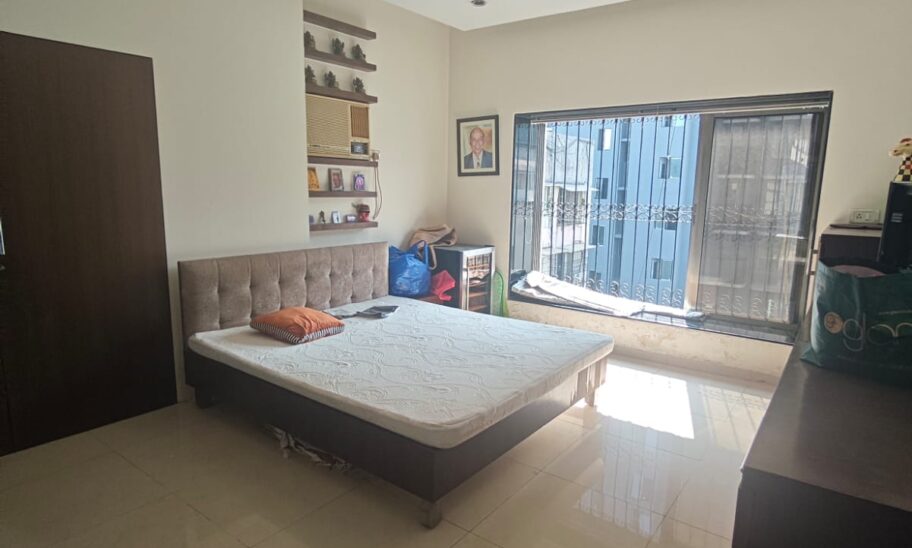 3 BHK FLAT FOR SALE IN JUHU SCHEME