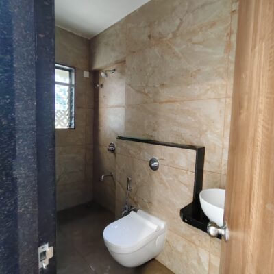 FLAT FOR SALE IN VILE PARLE EAST