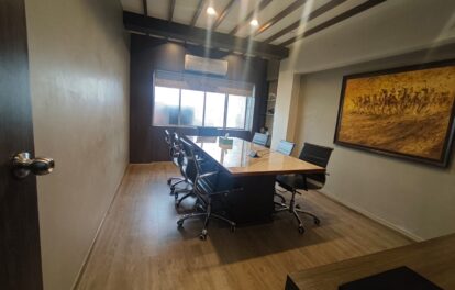 FLAT FOR SALE IN VILE PARLE EAST
