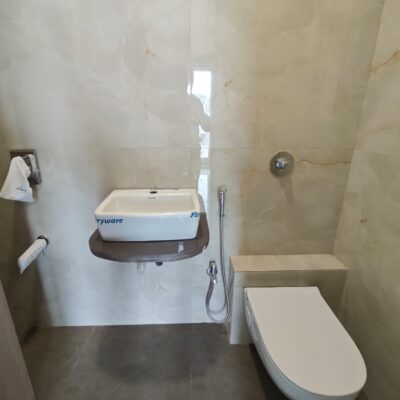 FLAT FOR SALE IN VILE PARLE WEST