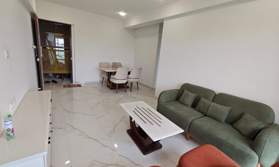 FLAT FOR SALE IN VILE PARLE WEST