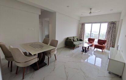 FLAT FOR SALE IN VILE PARLE WEST