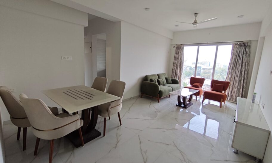 FLAT FOR SALE IN VILE PARLE WEST