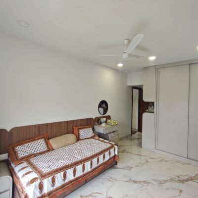 FLAT FOR SALE IN VILE PARLE WEST